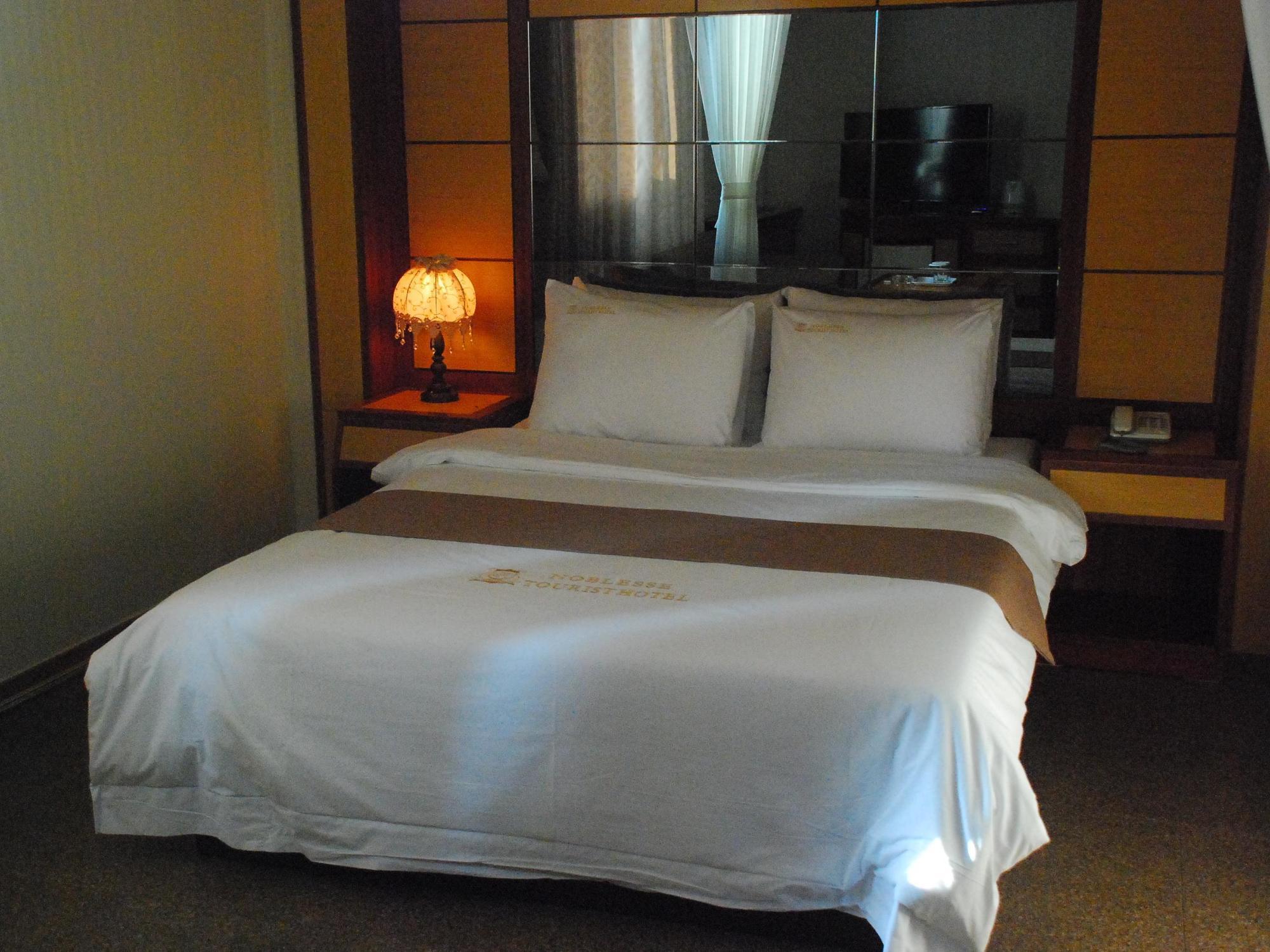 Noblesse Tourist Hotel Seoul Exterior photo